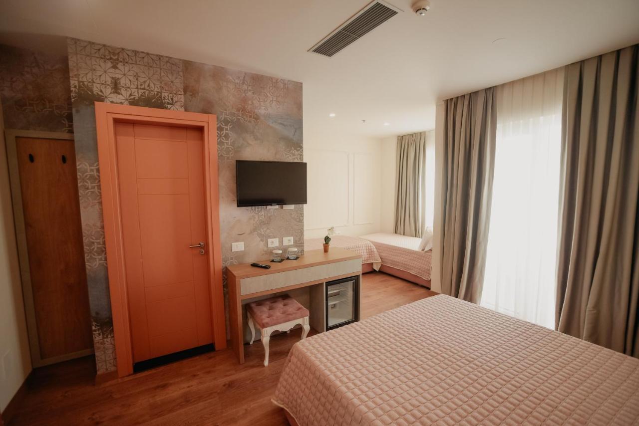 Martiness Hotel Δυρράχιο Εξωτερικό φωτογραφία